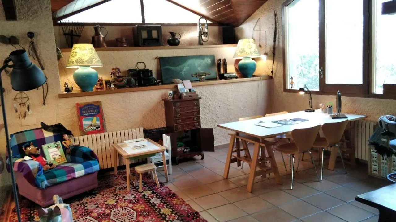 Les Margarides Villa Seva 0*,